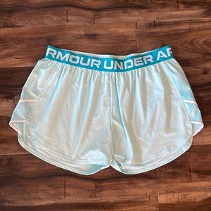 NWOT Women’s Under Armour Athletic Shorts. Size 2x. Light blue 3.5 inseam